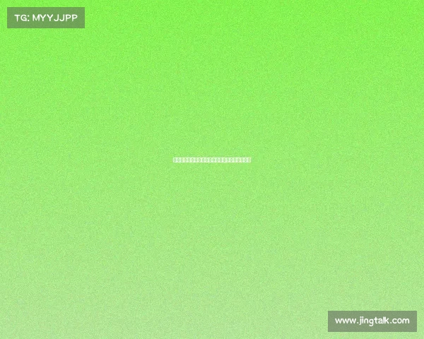 比较杨幂与右边美女:谁才是合照中的气质女王? 比较杨幂与右边美女:谁才是合照中的气质女王?